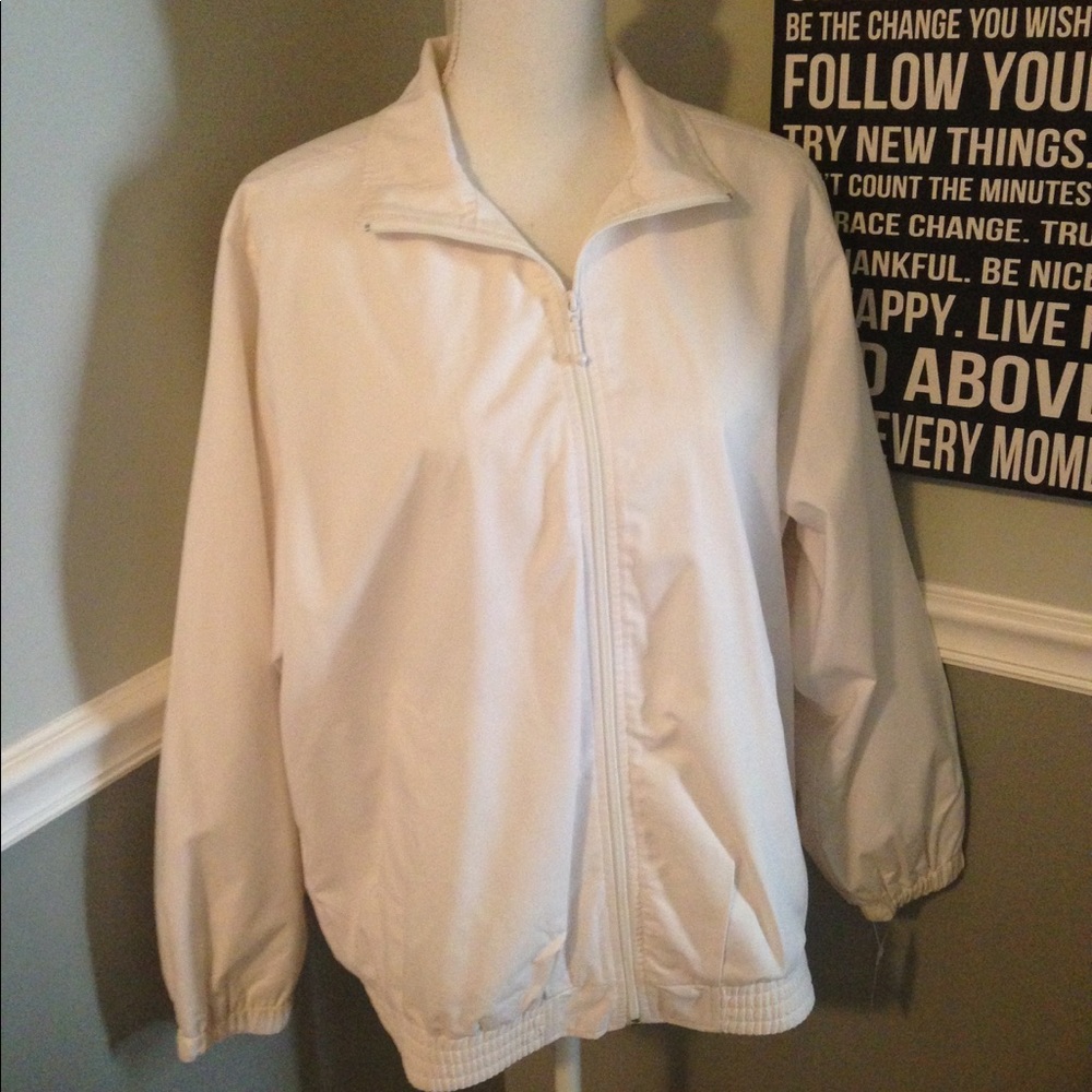 NWT White Retro Style Jacket Size Small